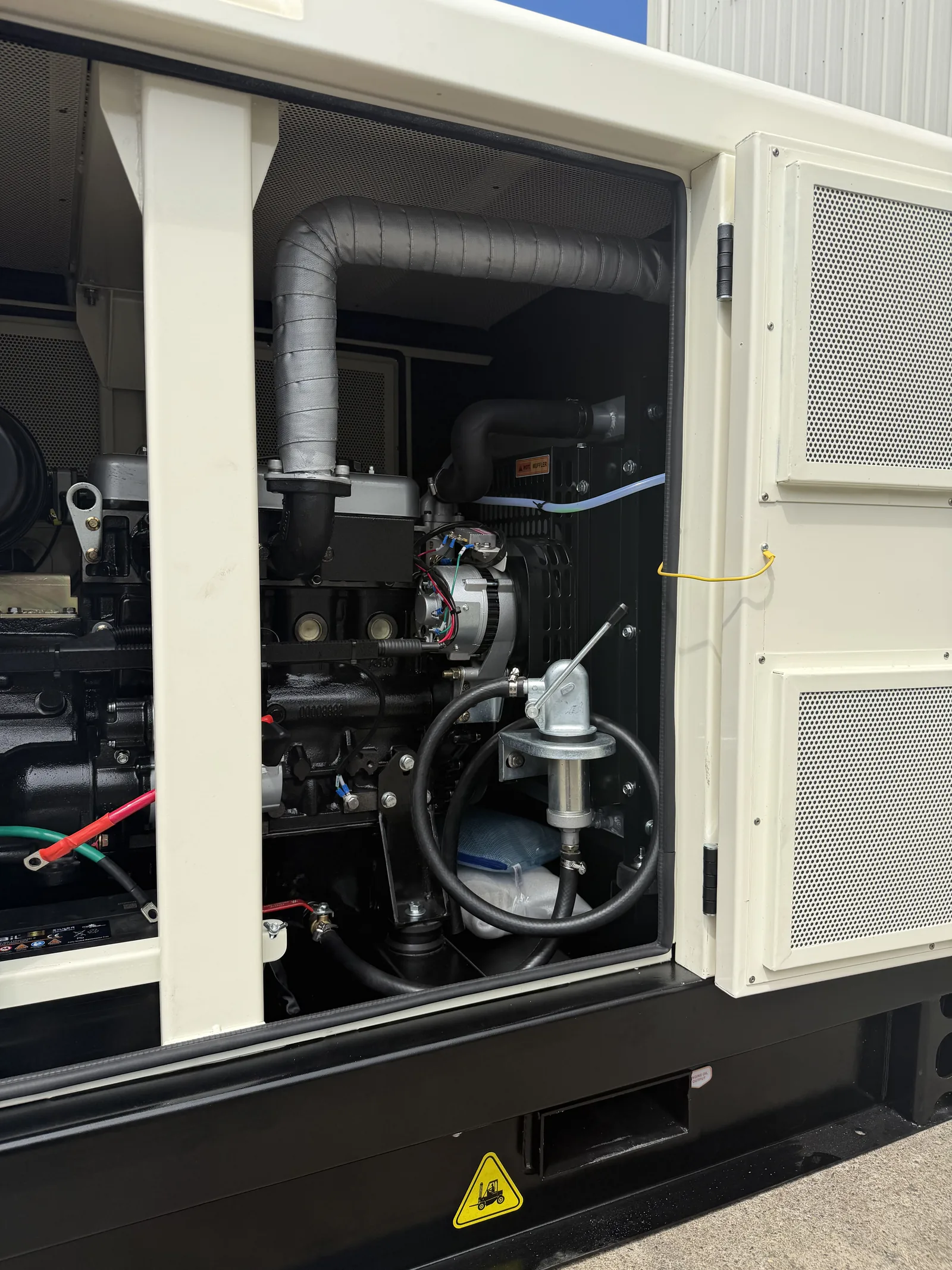 مولدة Yangdong 20 kVA سوبر سايلنت - 7