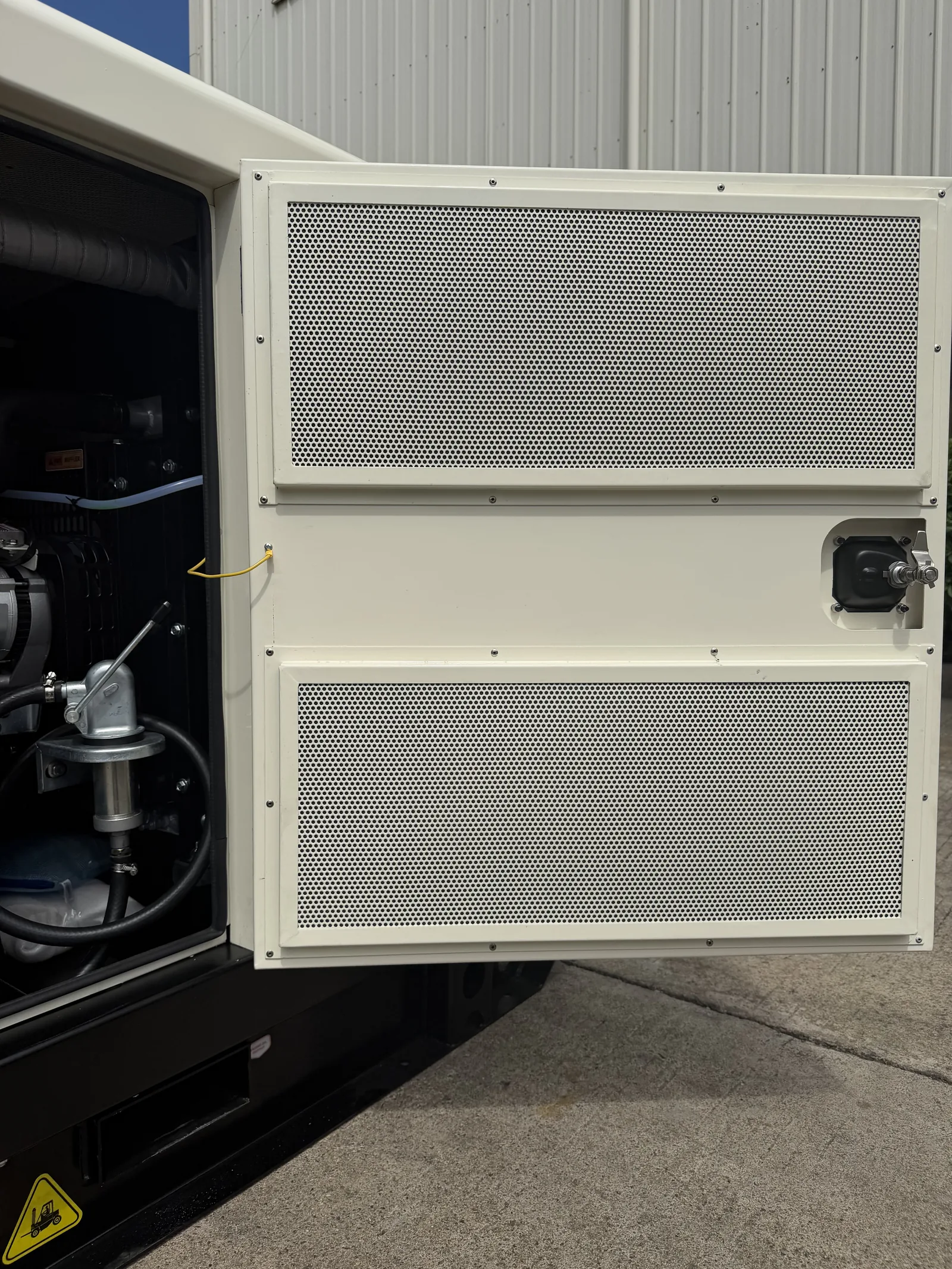 مولدة Yangdong 20 kVA سوبر سايلنت - 17